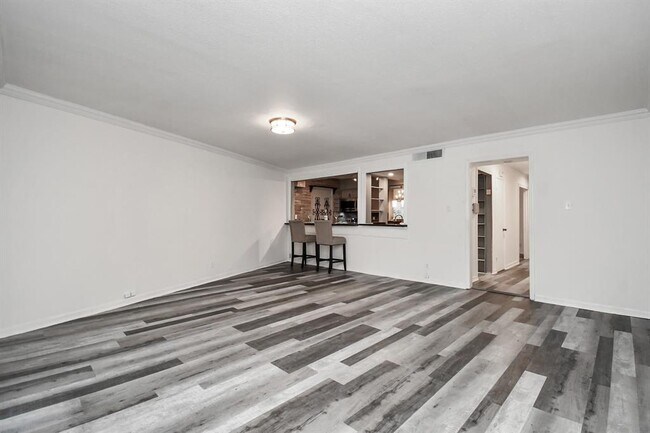 Building Photo - 11525 Burdine St