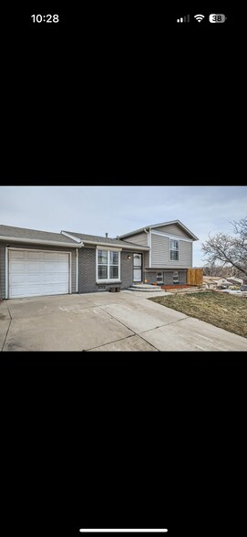 Building Photo - 2723 E 96th Way