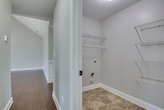 Building Photo - 1721 Dunmore Ave