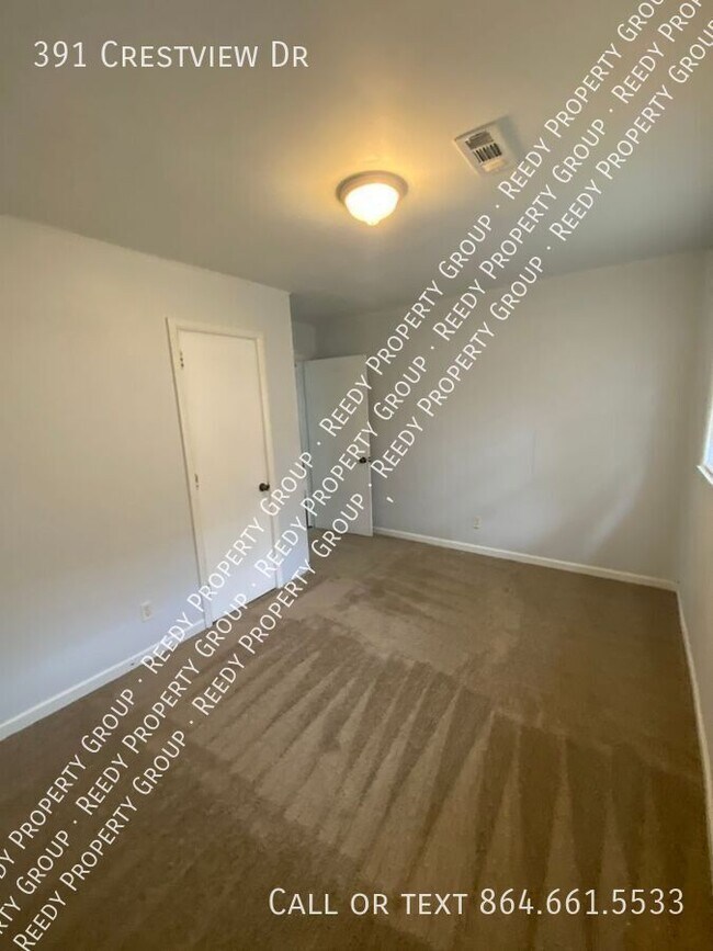 Building Photo - 391 Crestview Dr