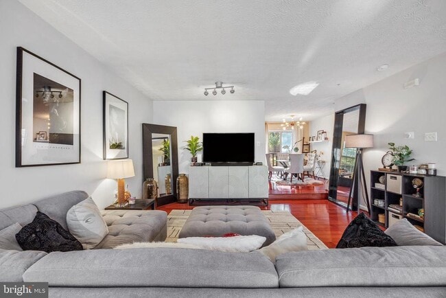 Building Photo - 5501 E Boniwood Turn