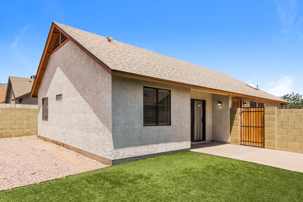 Building Photo - 4125 E La Puente Ave