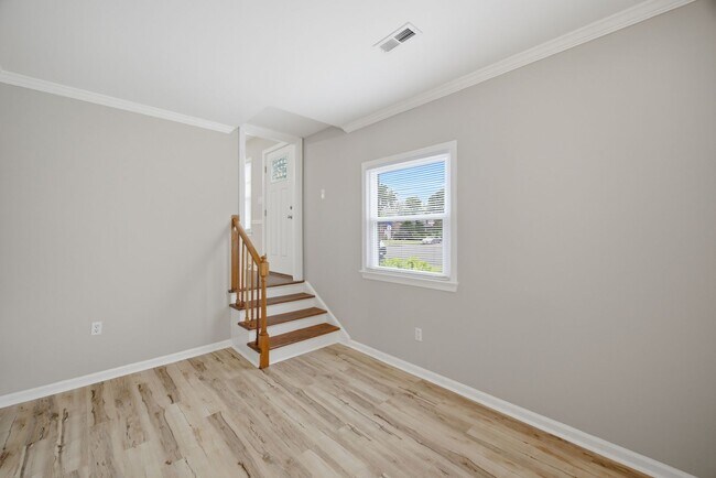 Building Photo - 220 Chickamauga Pike
