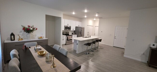 Building Photo - Brand New 4 bedroom House