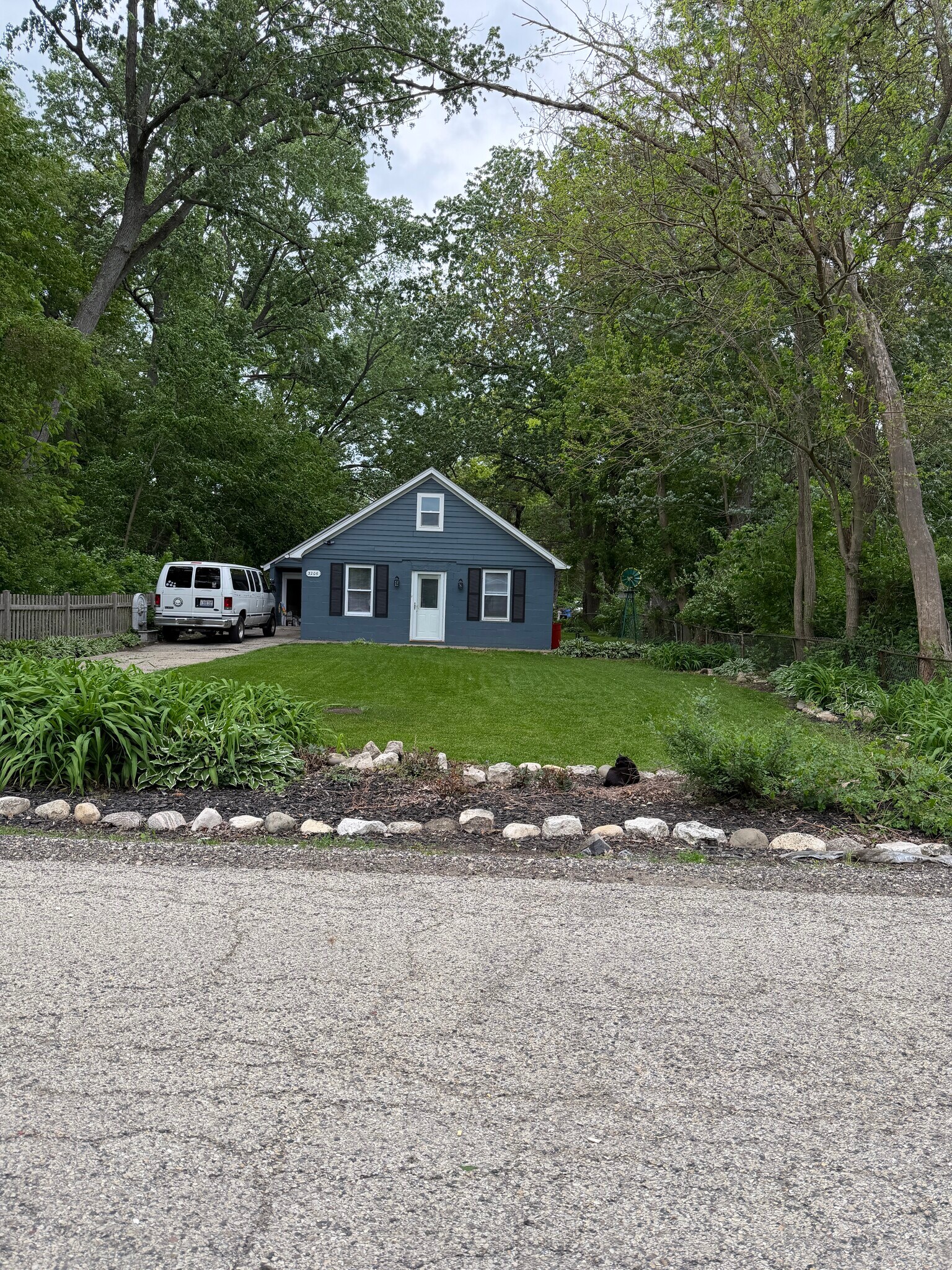 Building Photo - 3206 S Waterview Ave