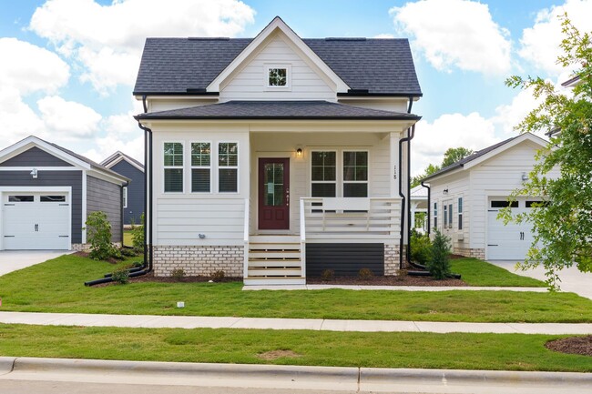 Building Photo - Beautiful 2 Bedroom/2 Bath in Chatham Park...