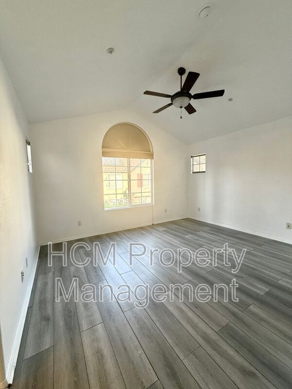 Building Photo - 28 Lansdale Ct