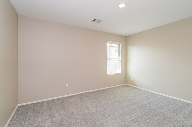 Building Photo - 4122 Saw Mill Peak Ln
