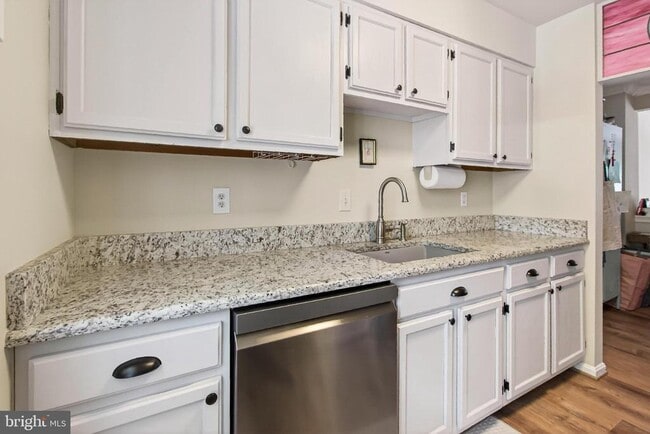 Building Photo - 9694 Poindexter Ct