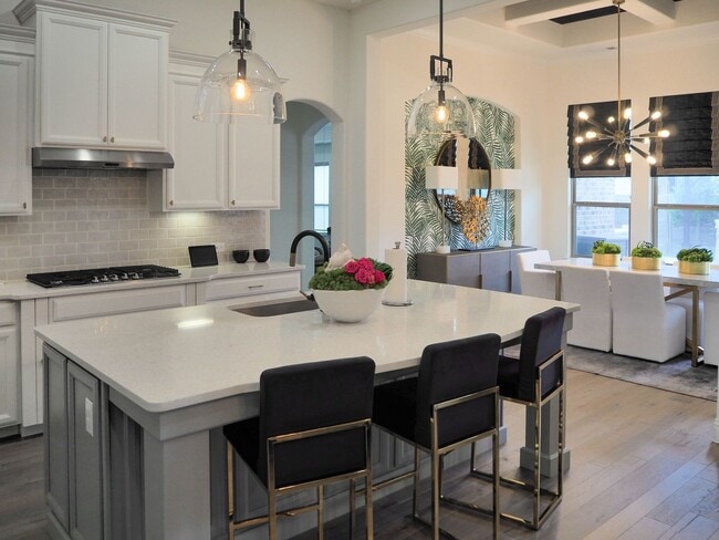 Building Photo - 1310 Sunflower Ave