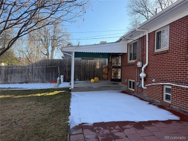 Building Photo - 2670 S Josephine St