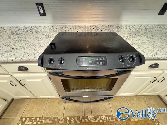 Building Photo - 492 SW Sussex Dr