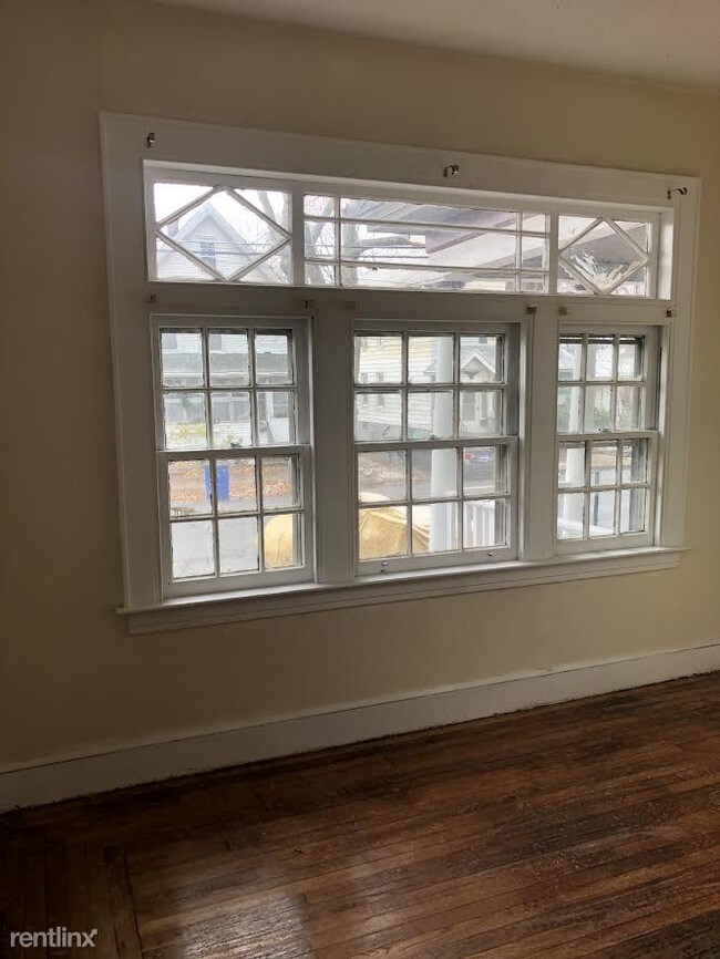 Building Photo - 3 br, 1 bath  - 99 Greenwich Ave 1