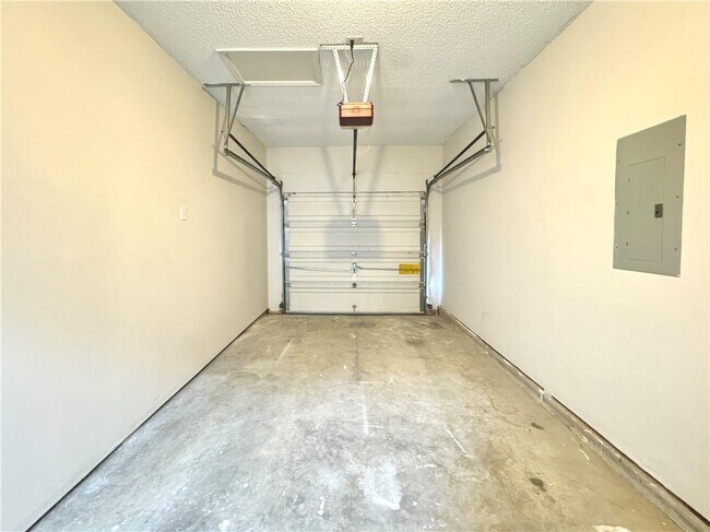 Building Photo - 3190 Oxwell Dr NW