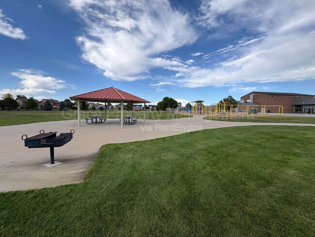 Building Photo - 222 Saxony Rd