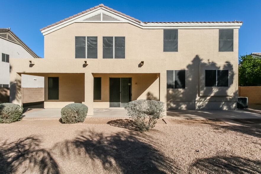 Building Photo - 9435 E Lompoc Ave