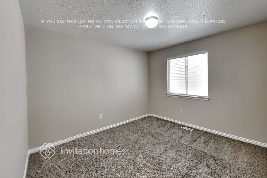 Building Photo - 4581 W Mina Deoro Dr