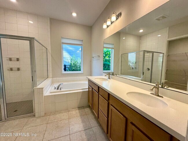 Building Photo - 453 Windley Dr