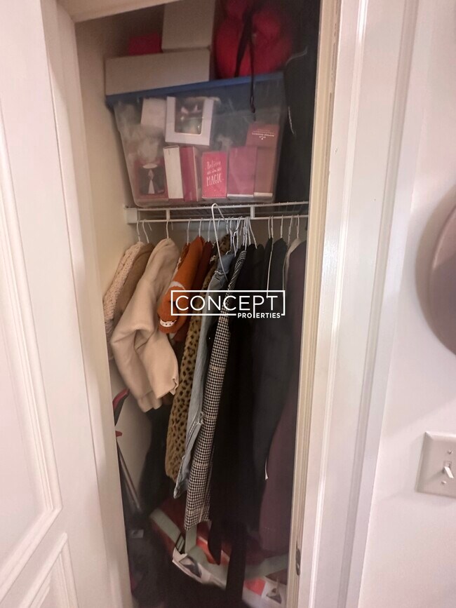 Building Photo - 195 Commonwealth Ave