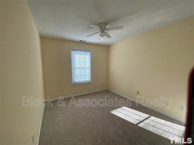 Building Photo - 112 Brierridge Dr