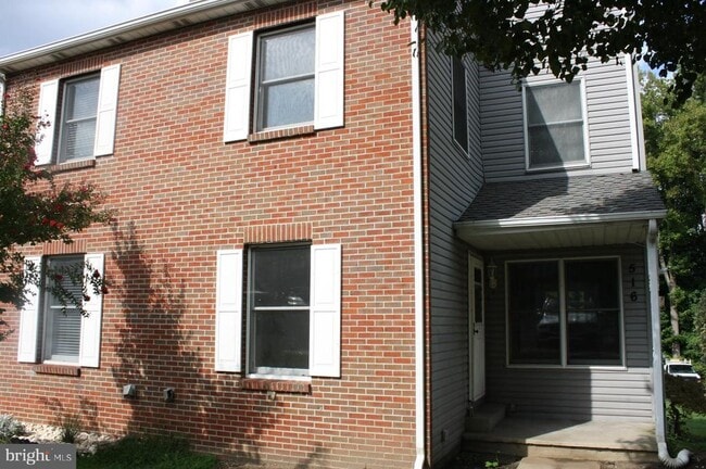 Building Photo - 516 Colgate Ct