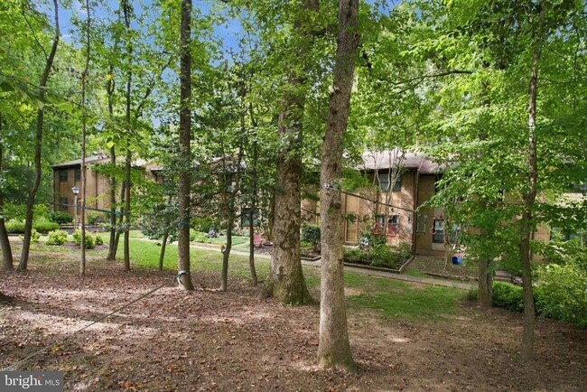 Building Photo - 2042 Headlands Cir