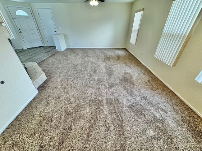 Building Photo - WELCOME TO THIS SPACIOUS 4-BEDROOM, 2.5-BA...