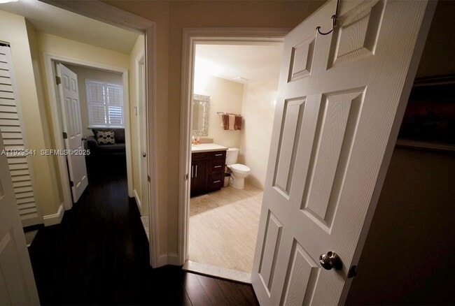 Building Photo - 171 SW 96th Ave