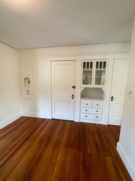 Building Photo - 289 Highland Ave
