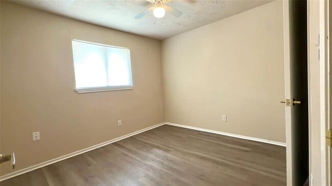 Building Photo - 1371 Stevenage Ln