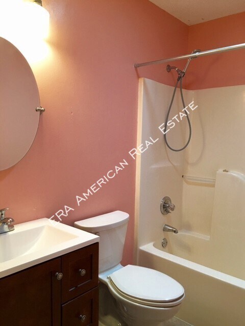 Building Photo - 231 Sea Hero Ln N