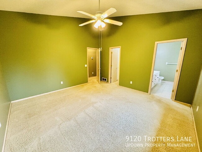 Building Photo - 9120 Trotters Ln