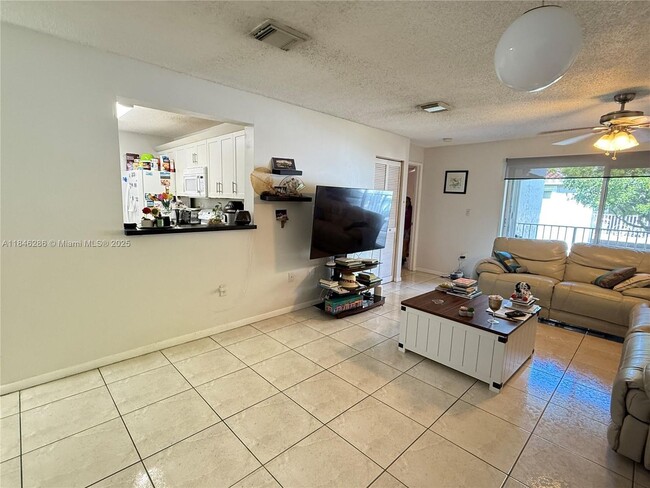 Building Photo - 4764 NW 114th Ave