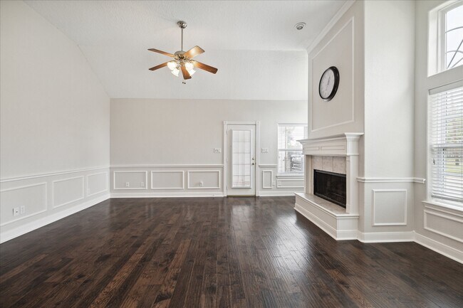 Building Photo - 20334 Hampshire Rocks Dr