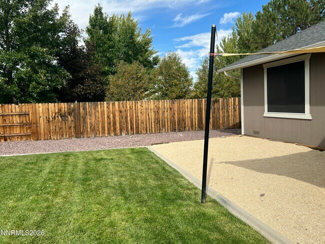 Building Photo - 2175 Albatross Way