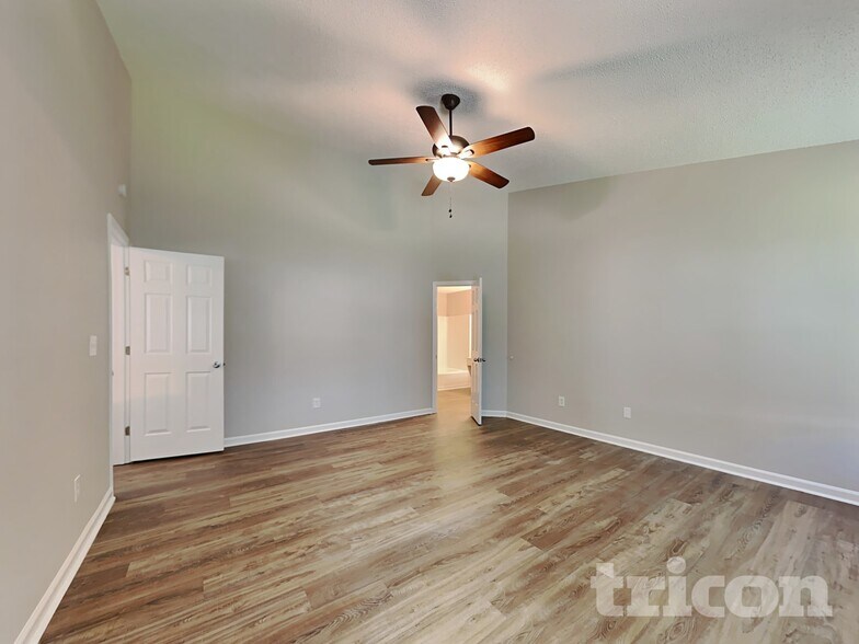 Building Photo - 38 Coachmen Ct