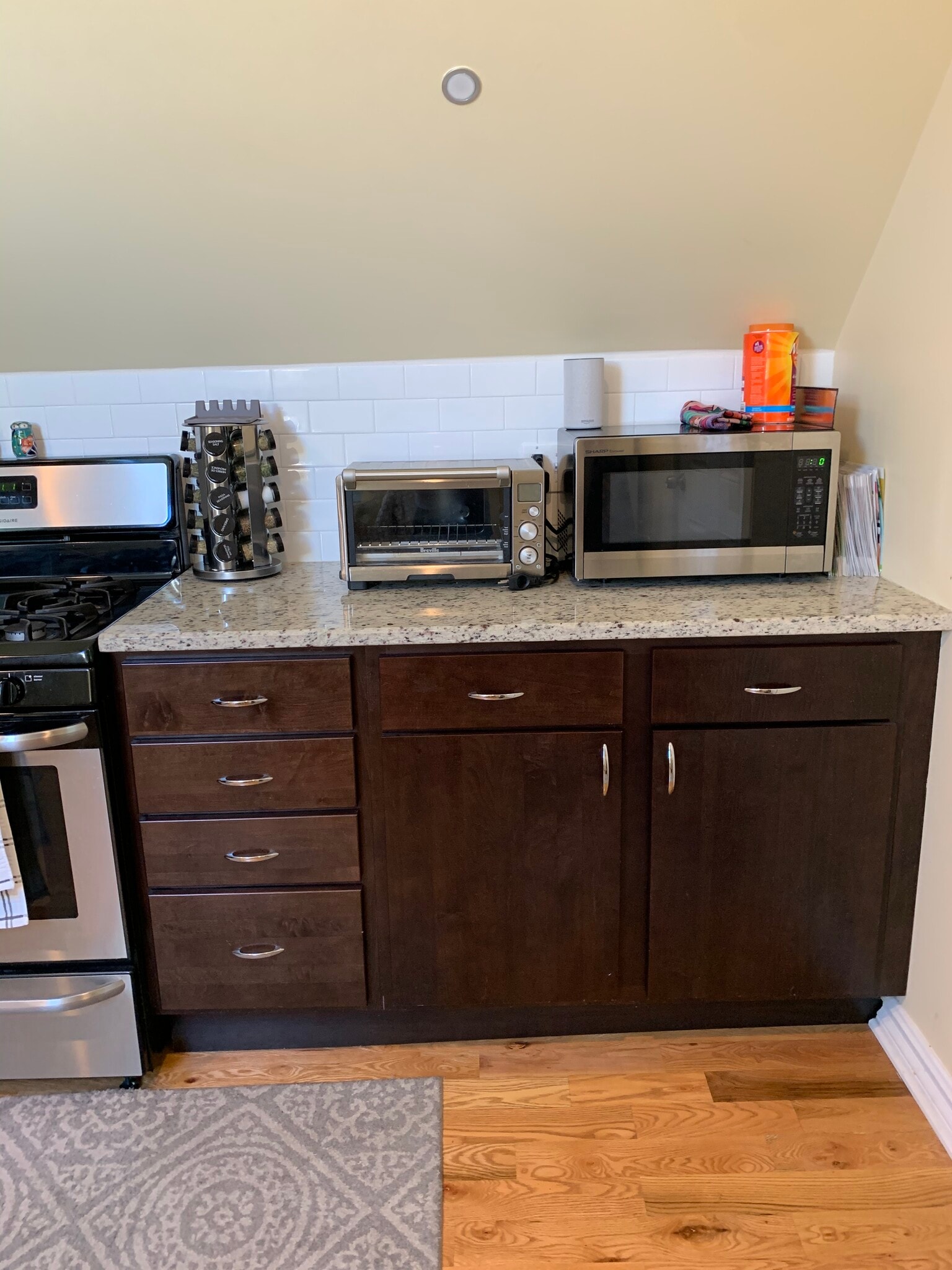 Kitchen - 1662 N Mozart St