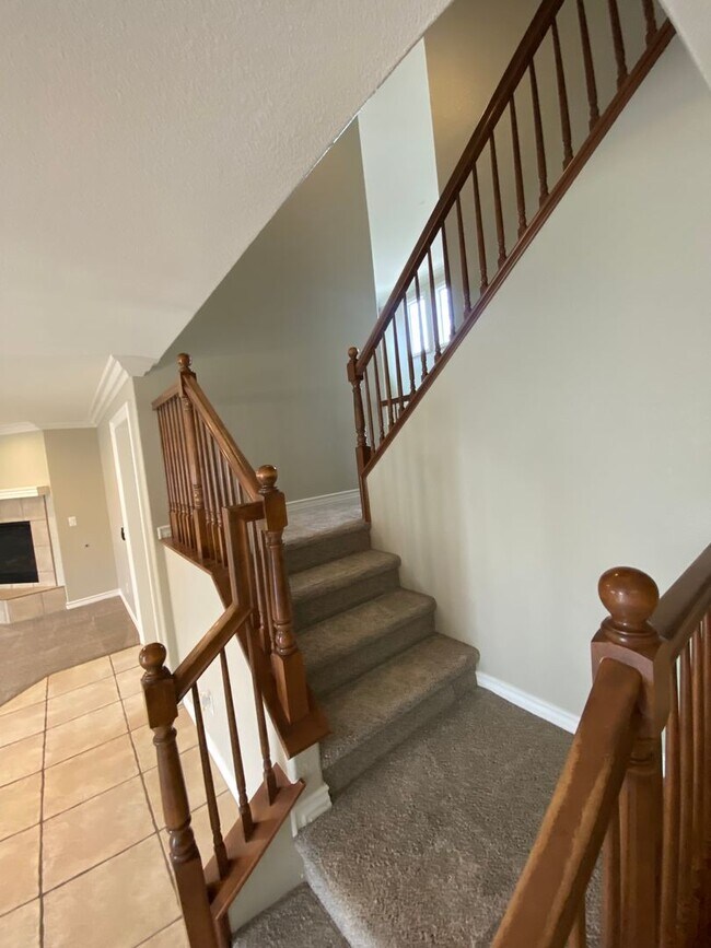 Building Photo - Temecula 4 Bedroom + Loft & Office Available in July