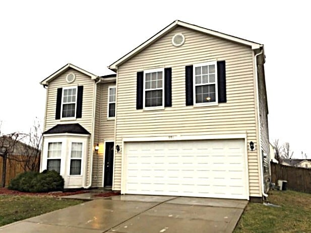 Primary Photo - 991 Ravine Dr