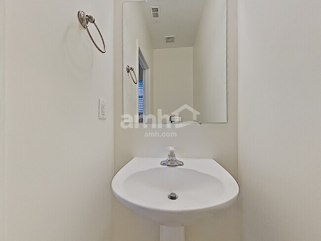 Building Photo - 209 Brookhaven Ct