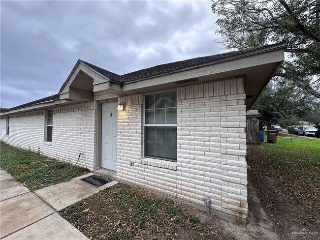 Building Photo - 9 Nassau St