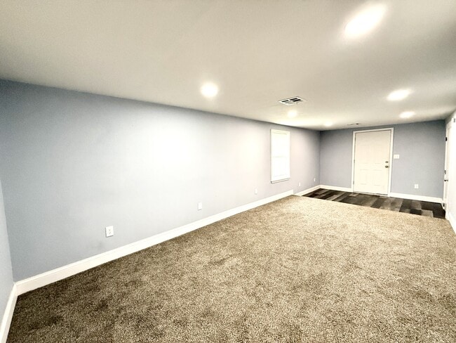 Building Photo - 1222 Hargrove St