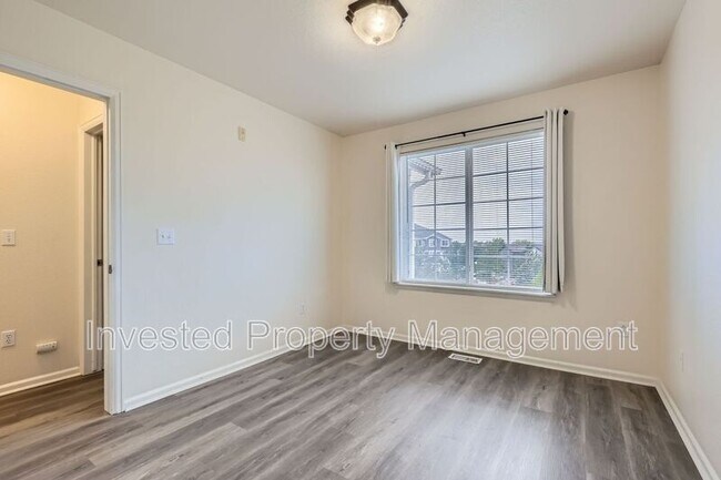 Building Photo - 5255 Memphis St