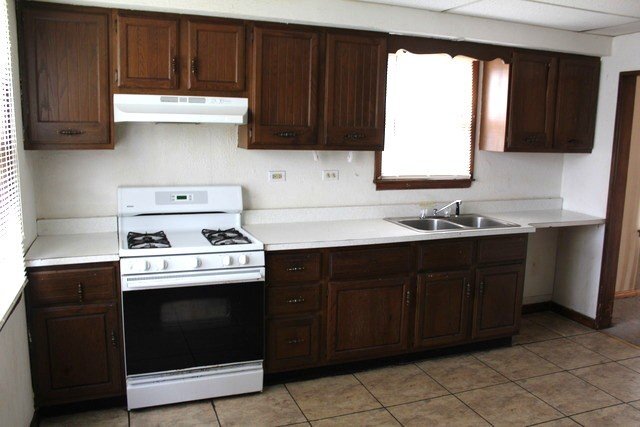 Building Photo - 561 Gordon Ave