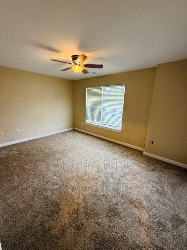 Building Photo - 712 Tallahassee Dr