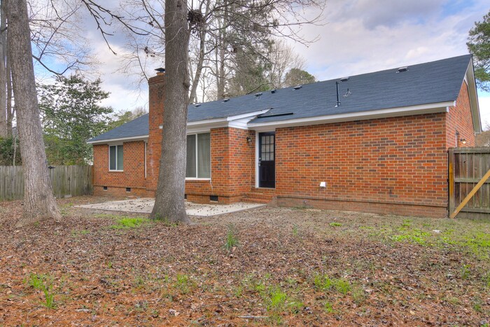 Building Photo - 357 Forest Ct