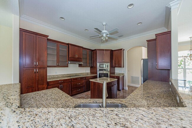 Building Photo - 1578 Eagles Cir