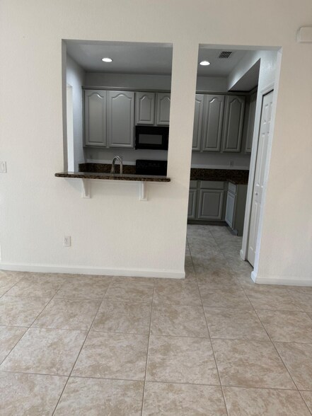 Building Photo - 1509 Portofino Meadows Blvd
