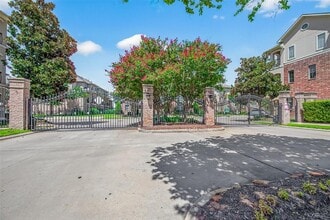 Building Photo - 7926 Stoneyway Dr