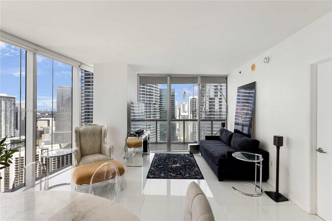 Building Photo - 475 Brickell Ave